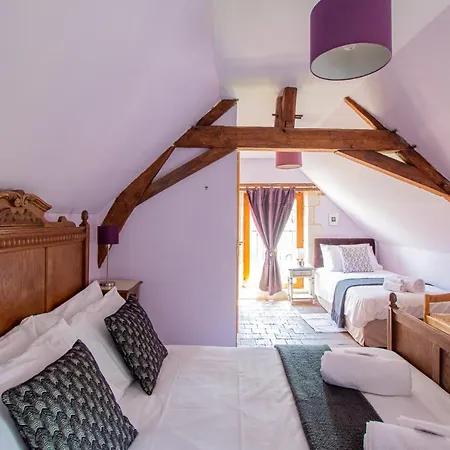 Roche-loire 度假居