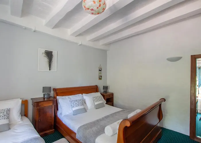 Roche-loire 度假居